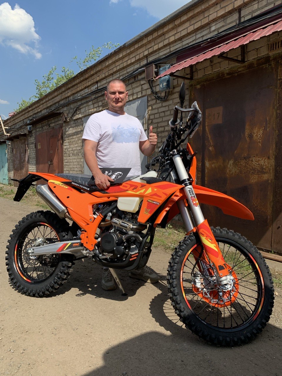 Мотоцикл Regulmoto SIX DAYS NB350 с ПТС